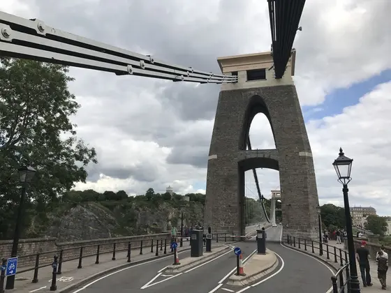 迫力の吊り橋