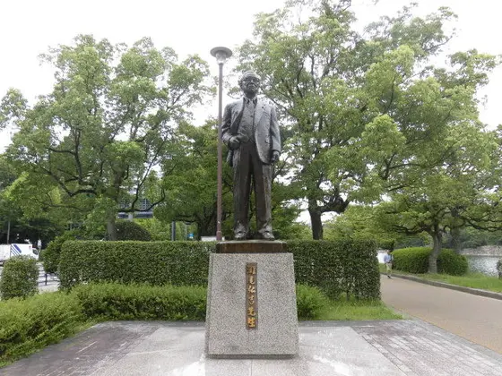 灘尾 弘吉氏