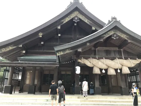 これは本殿ではありません！
