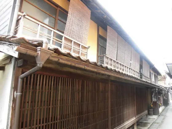 周辺の御殿町