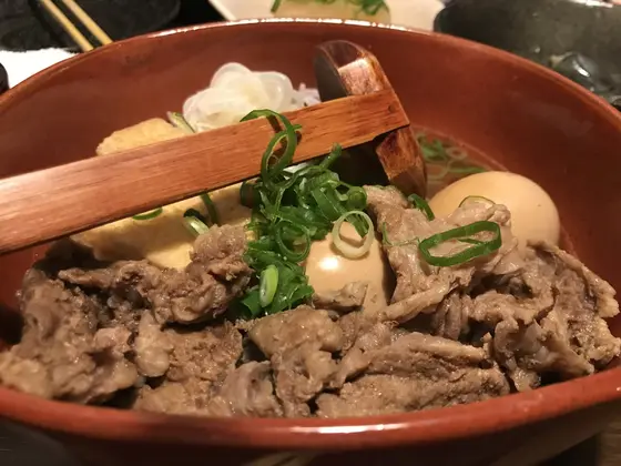 まずはおでん盛り合わせ