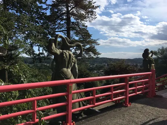 金剛力士像 阿吽 背中側から見る景色