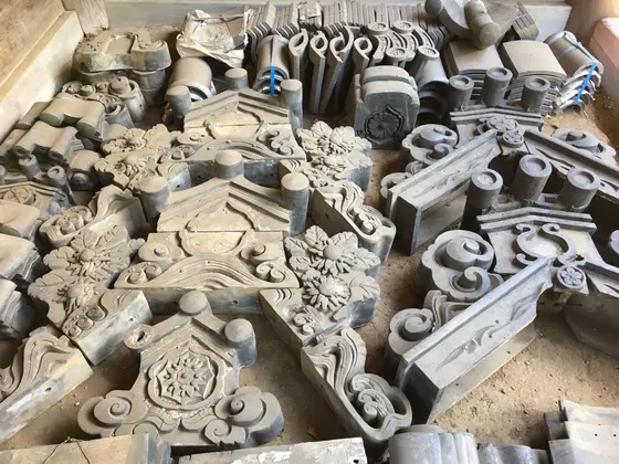 置いてあった瓦