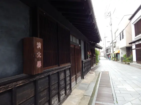 懐かしい木箱の消火栓