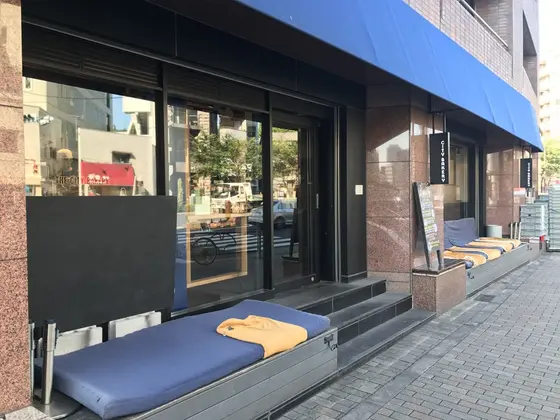 路上テラス