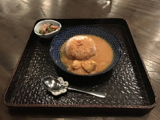 チキンカレー。