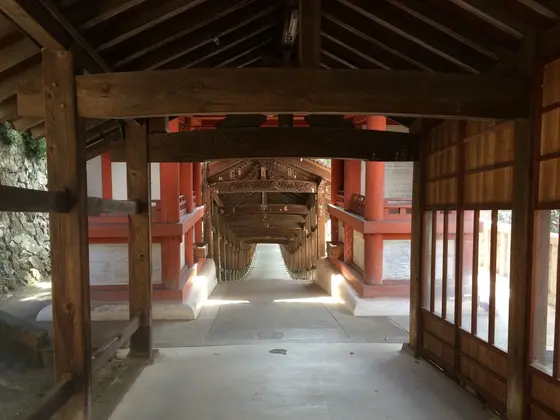 長い長い回廊
