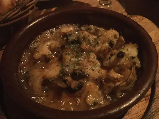つぶ貝のガーリックバター焼き