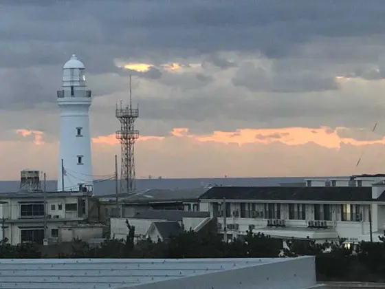 灯台日の出