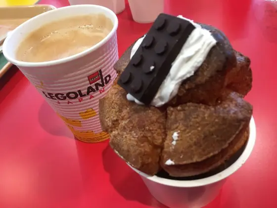 レゴのブロックをモチーフにしたスイーツも！