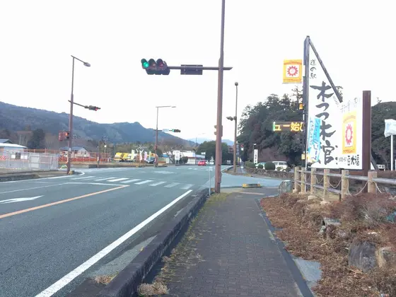 駅からの道はちょっと分かりづらいです。