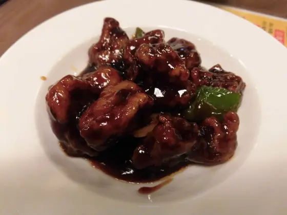 オーダー式食べ放題コースで贅沢に