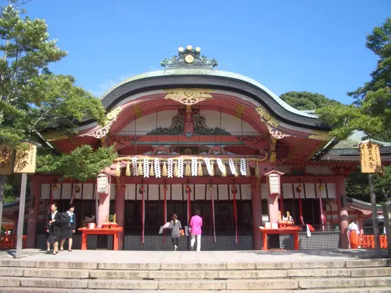 内拝殿