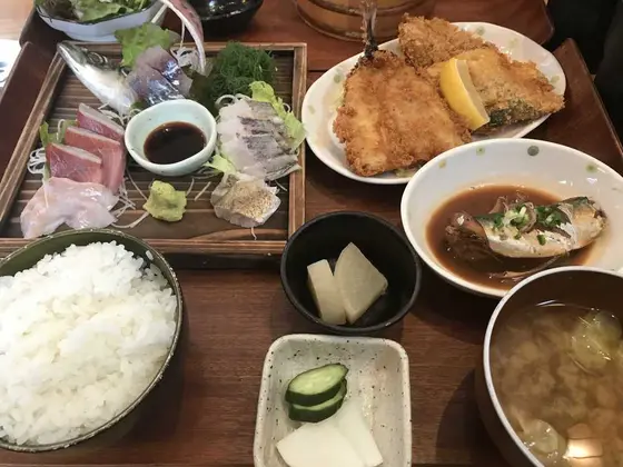 刺身六点盛り