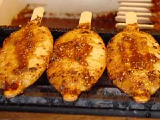 屋台通り「峡谷堂」の五平餅