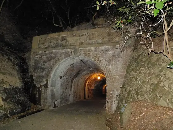 通過