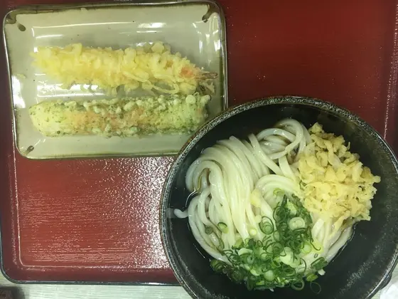 ぶっかけうどん 大 +ちくわ・えび