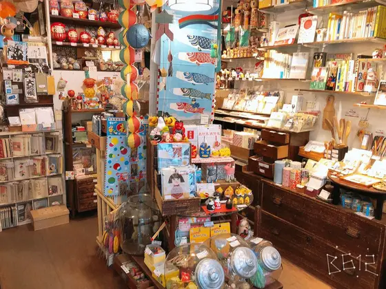 宝探しをしたくなる店内