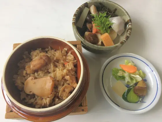 松茸の釜めし