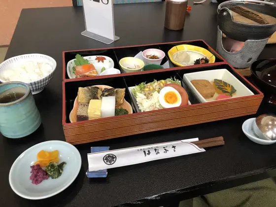 朝食