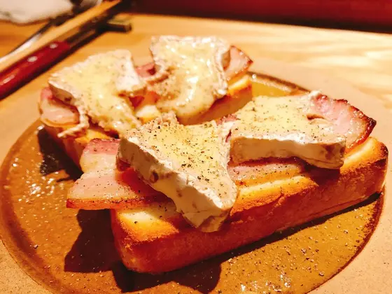 カルボナーラトースト