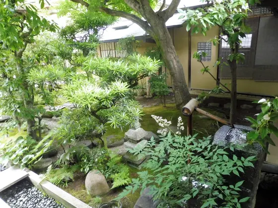 簡素ですが、中身は深い（？）お茶室