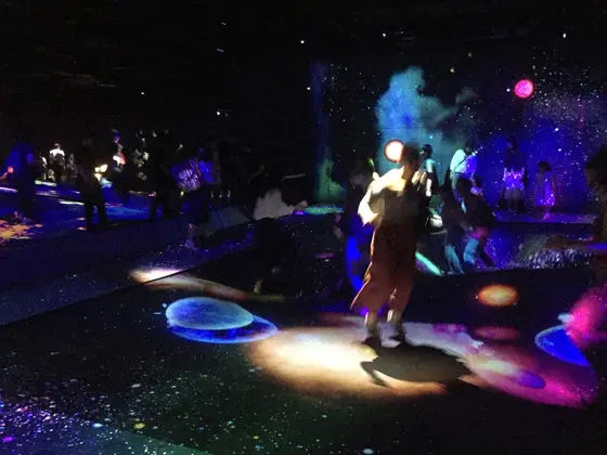 宇宙のトランポリン🌏