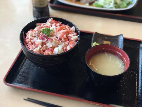 いぶりガニ丼