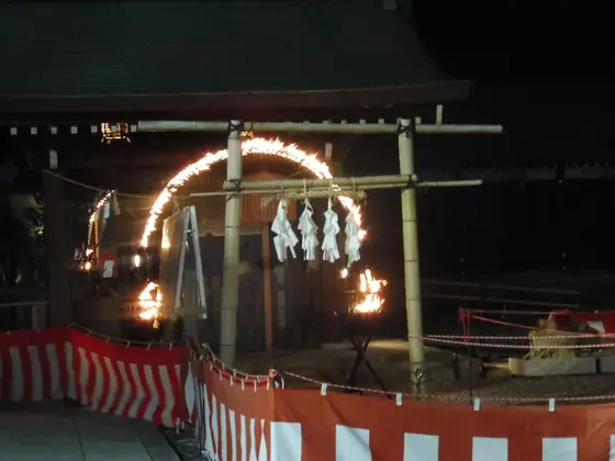 火の輪くぐりの神事