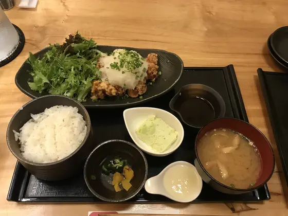 唐揚げ定食です。