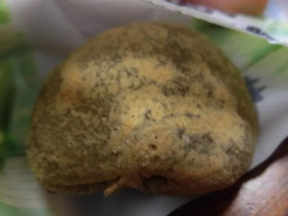 黒ごまきな粉 草だんご