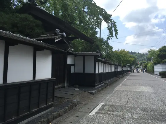 武家屋敷街