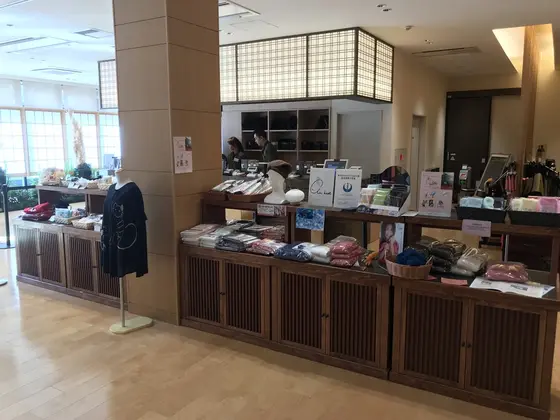 物販コーナーも良い感じです。