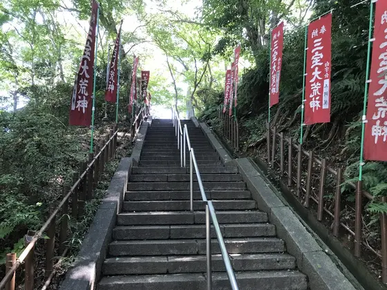 階段は付き物です。