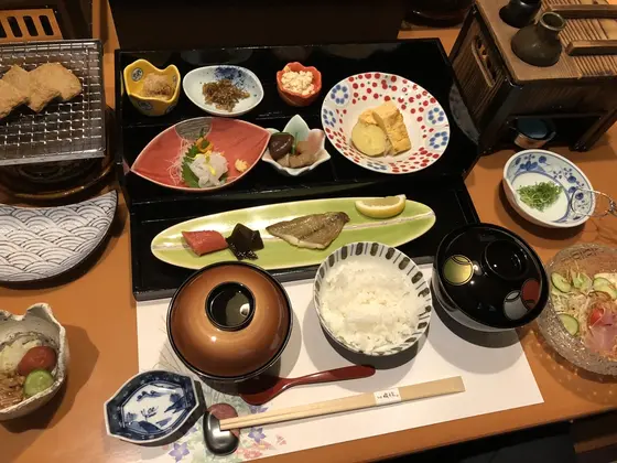 朝食