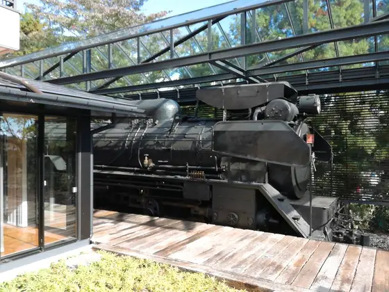 外にはSLの展示