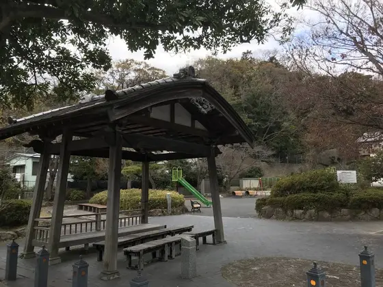 近隣の公園と称名寺市民の森