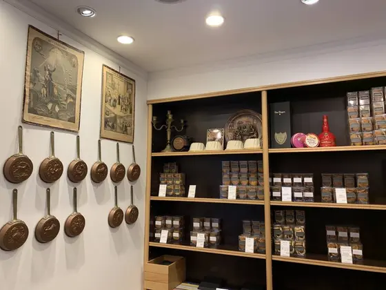 店内 フランスのお店に来たみたい(^^)