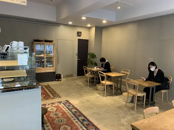 店内スペース