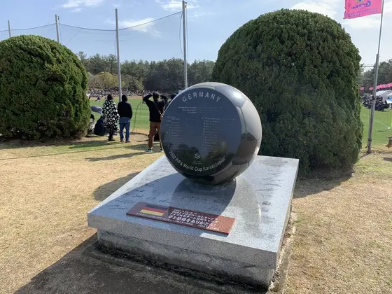 記念碑