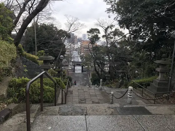 比教難持坂（しきょうなんじざか）