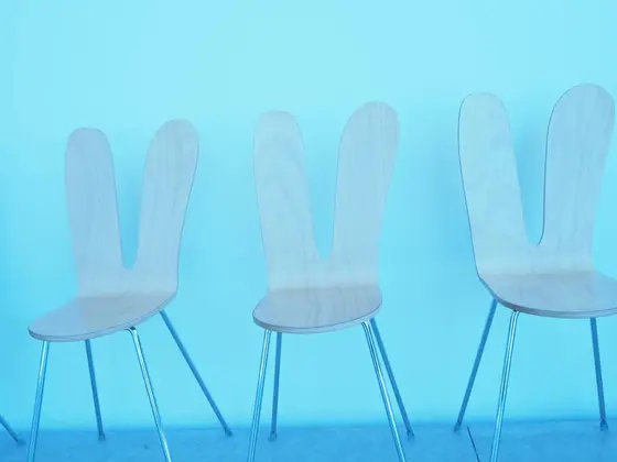 ラビットチェア