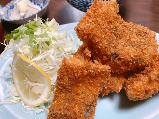 アジフライ定食にしました。