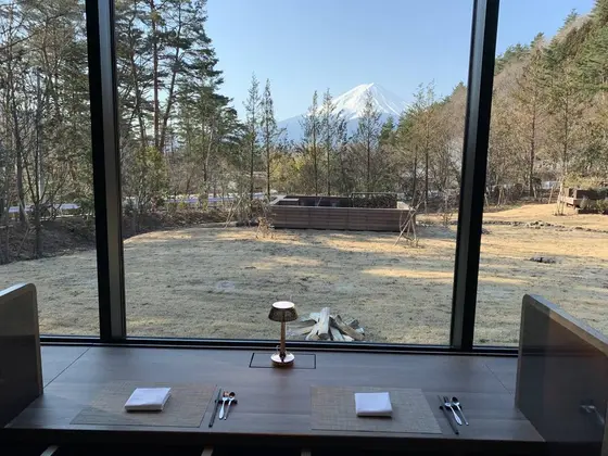 朝食