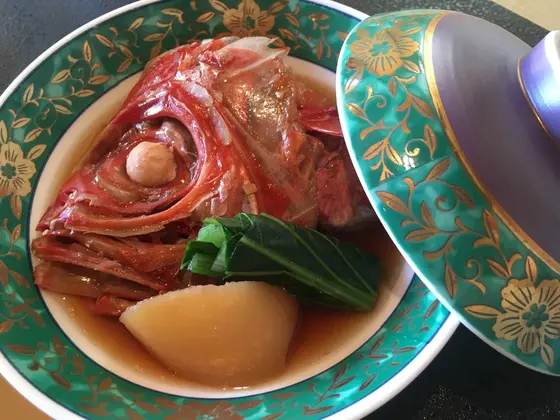 朝食の金目鯛の煮付け