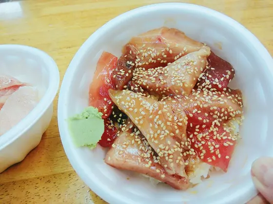 ワンコインマグロ丼！