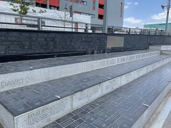 THE  NORTH BANK TERRACE