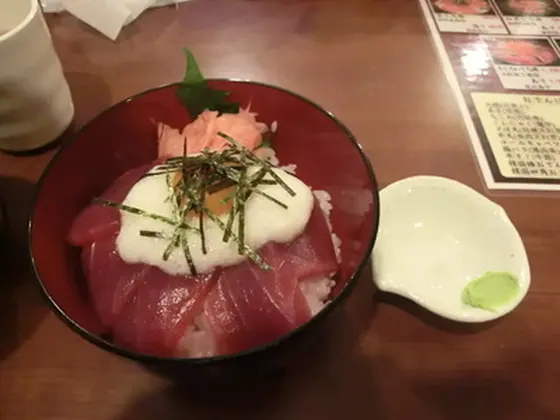 マグロ丼