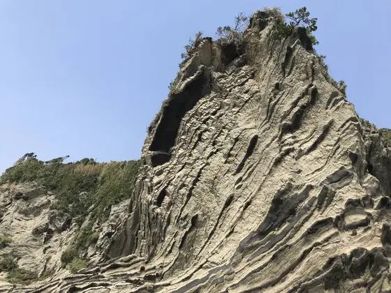 ド迫力の岩峰