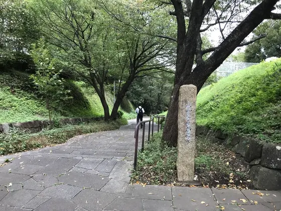 公園までのアプローチ